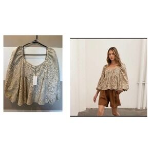 Moon River geo print empire woven top women’s size S Sage